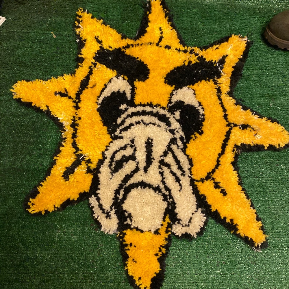 Custom rug